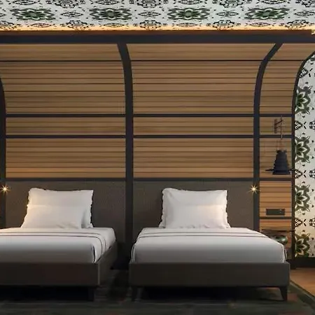 Canopy By Hilton Bomonti 5* Измир