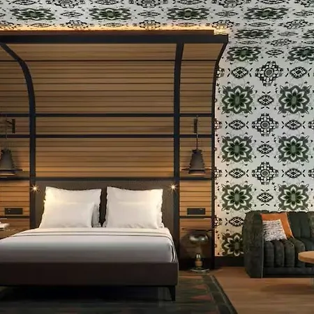 Canopy By Hilton Bomonti Szálloda 5*