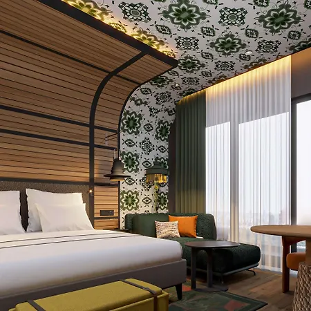 Отель Canopy By Hilton Bomonti 5*