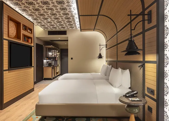 Canopy By Hilton Bomonti Hotel İzmir