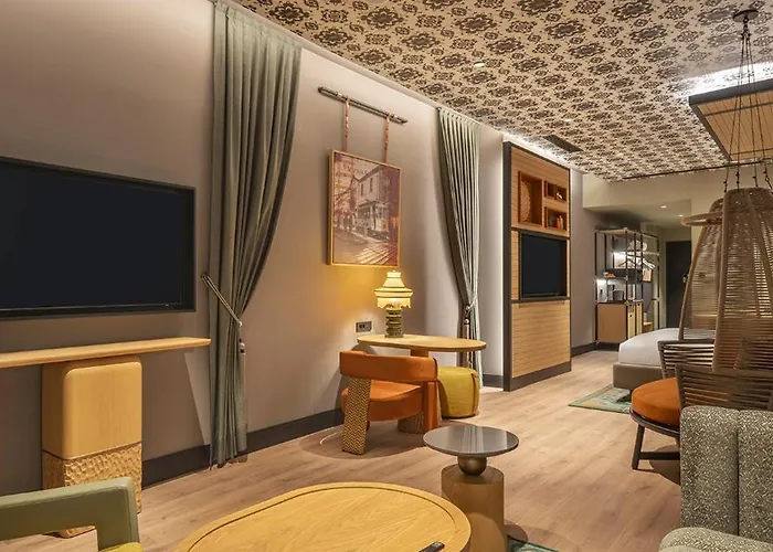 Canopy By Hilton Bomonti 5*