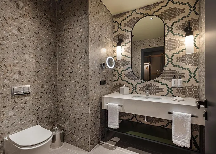 Canopy By Hilton Bomonti מלון איזמיר