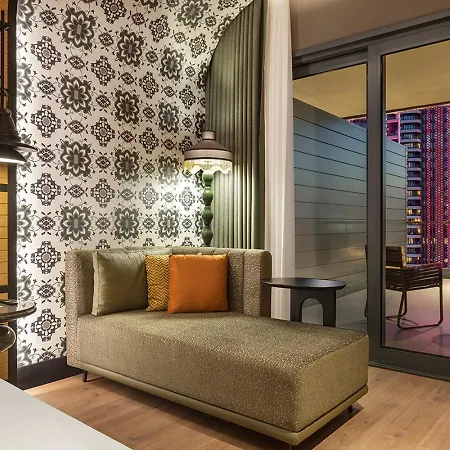 Canopy By Hilton Bomonti 5* Esmirna