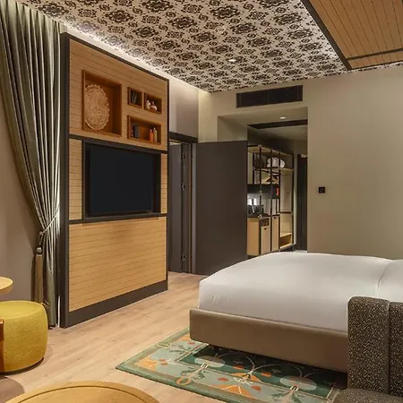 Canopy By Hilton Bomonti 5*