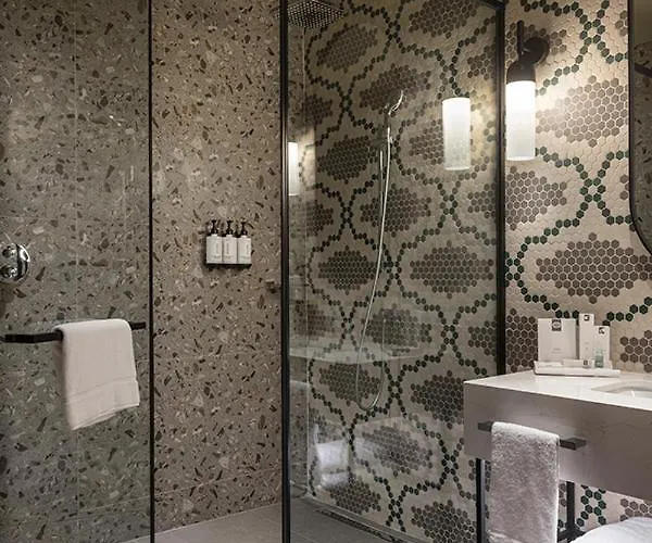 Hotel Canopy By Hilton Bomonti