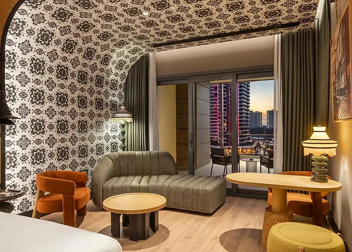 Hotel Canopy By Hilton Bomonti