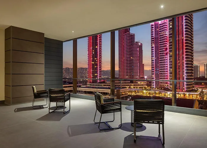 Hotel Canopy By Hilton Bomonti Izmir