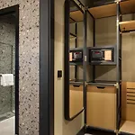 Canopy By Hilton Bomonti 5*